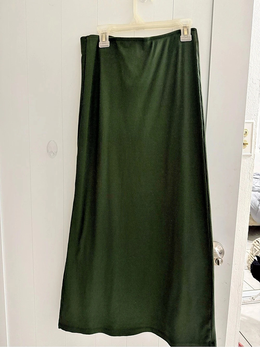 American Eagle Ribbed Maxi Skirt in Green